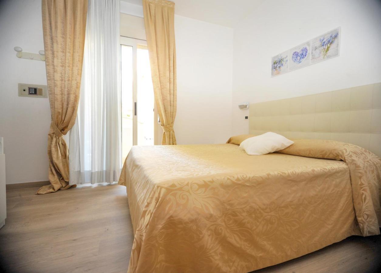 Hotel Tulipe Nazionale Ричоне Екстериор снимка