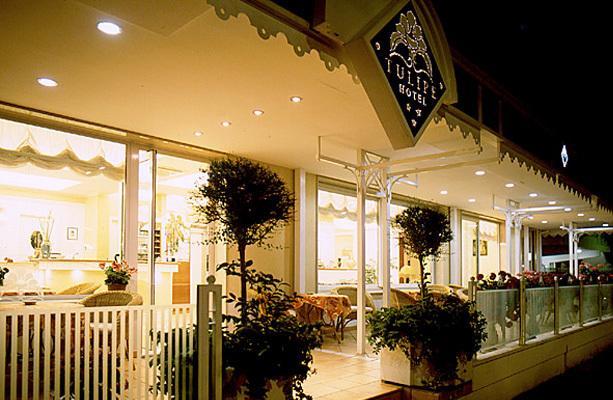 Hotel Tulipe Nazionale Ричоне Екстериор снимка