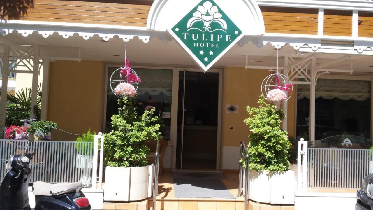 Hotel Tulipe Nazionale Ричоне Екстериор снимка