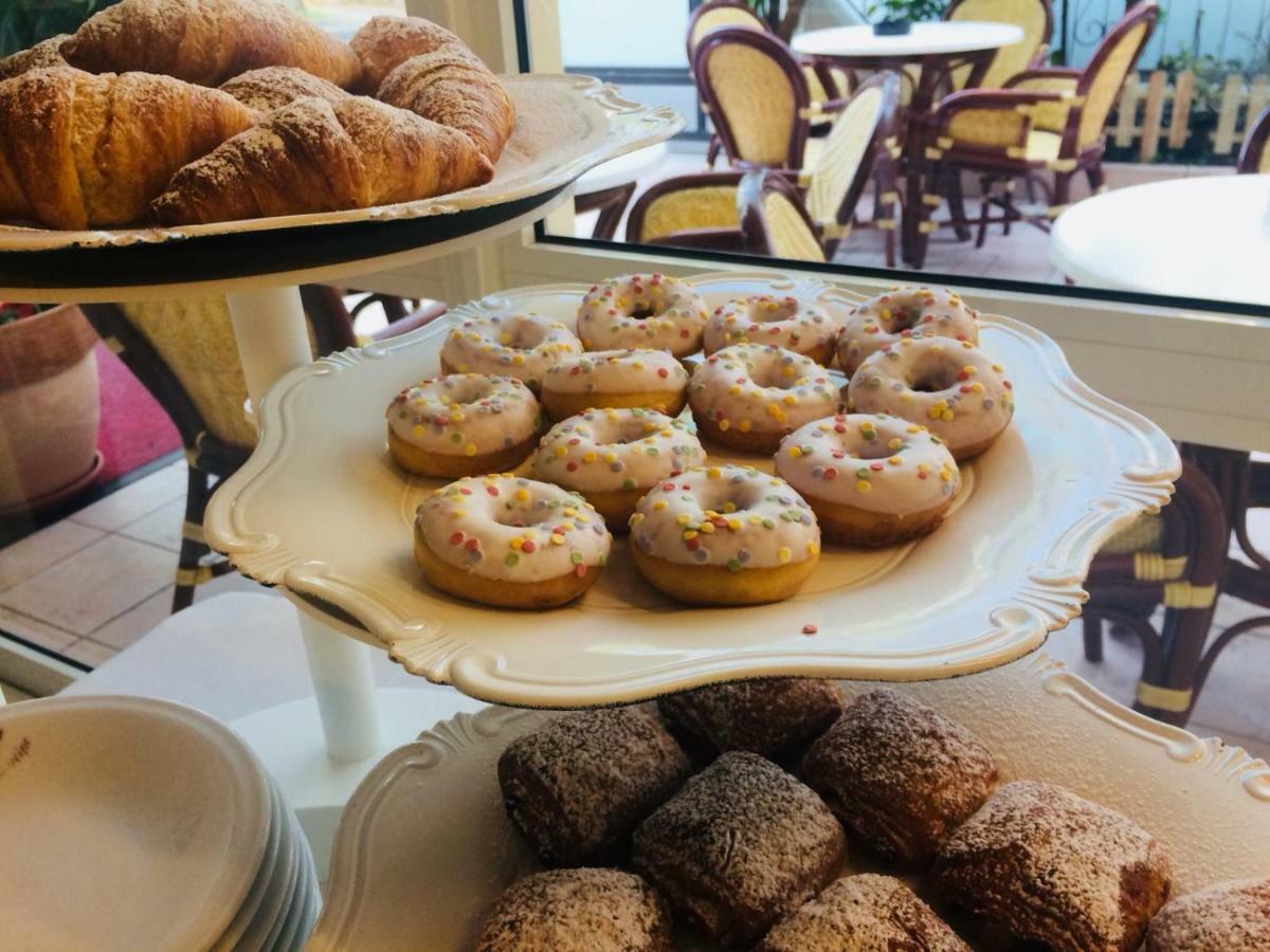 Hotel Tulipe Nazionale Ричоне Екстериор снимка